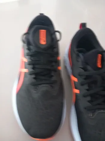 Käytetty Asics Novablast v2 bike — kuva 2 / 11