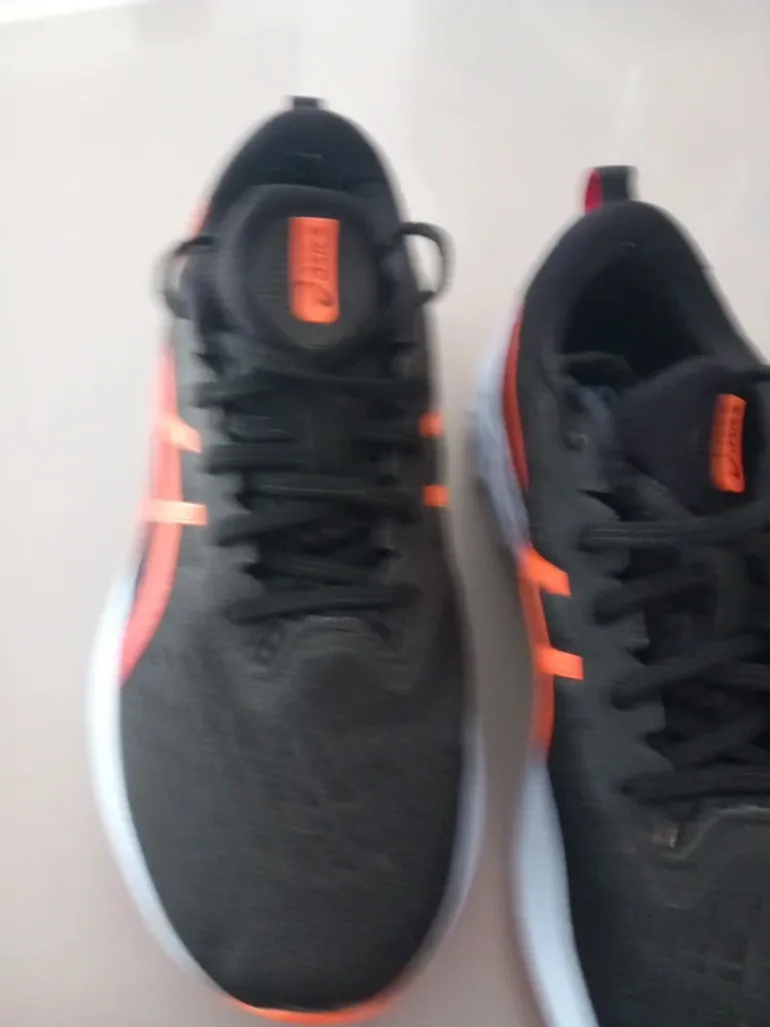 Käytetty Asics Novablast v2 bike — kuva 2 / 11