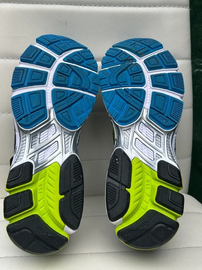 Used Asics GT-1000 2 bike — image 8 of 12