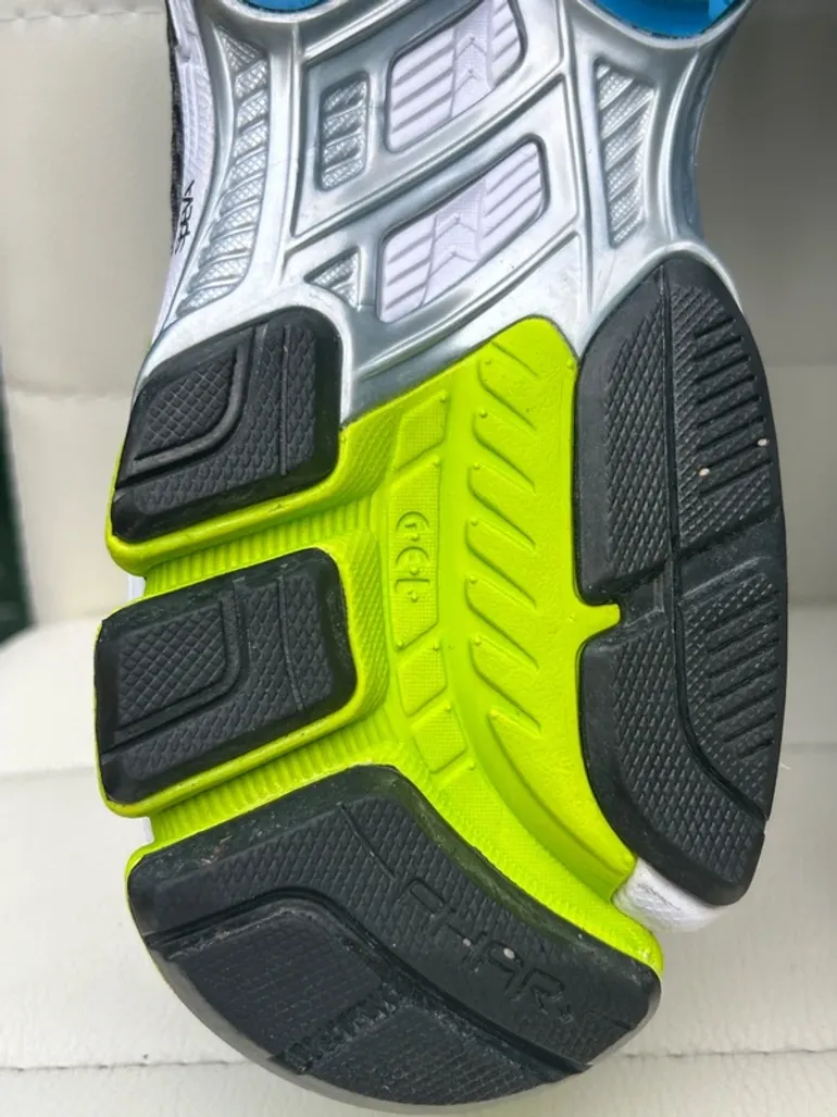 Used Asics GT-1000 2 bike — image 9 of 12