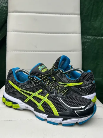 Used Asics GT-1000 2 Running Shoes