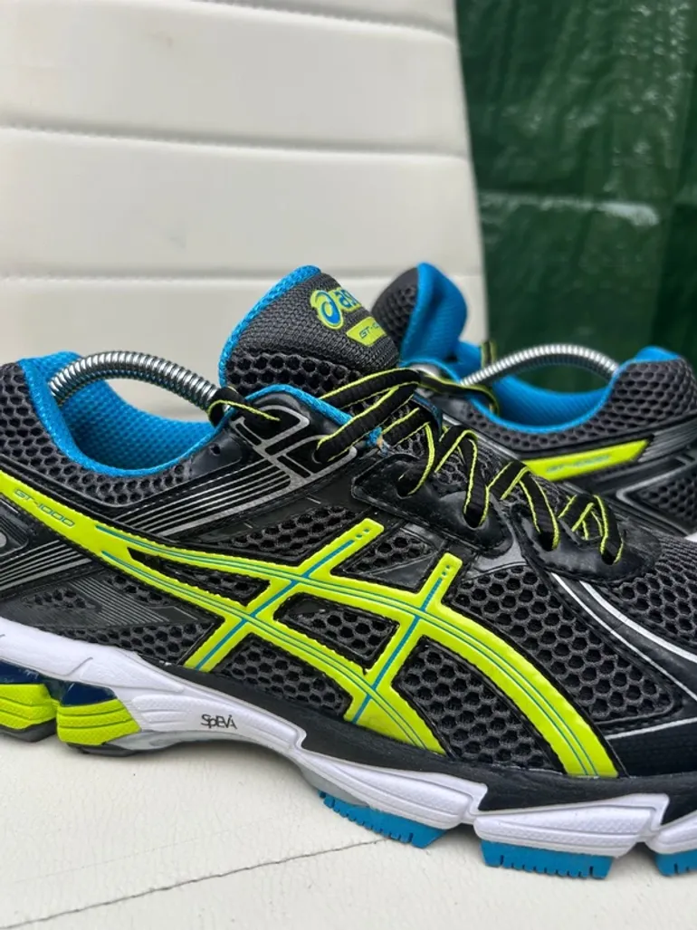 Used Asics GT-1000 2 bike — image 2 of 12
