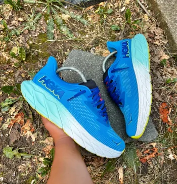 Tweedehands Hoka Arahi 7 bike — afbeelding 2 van 7