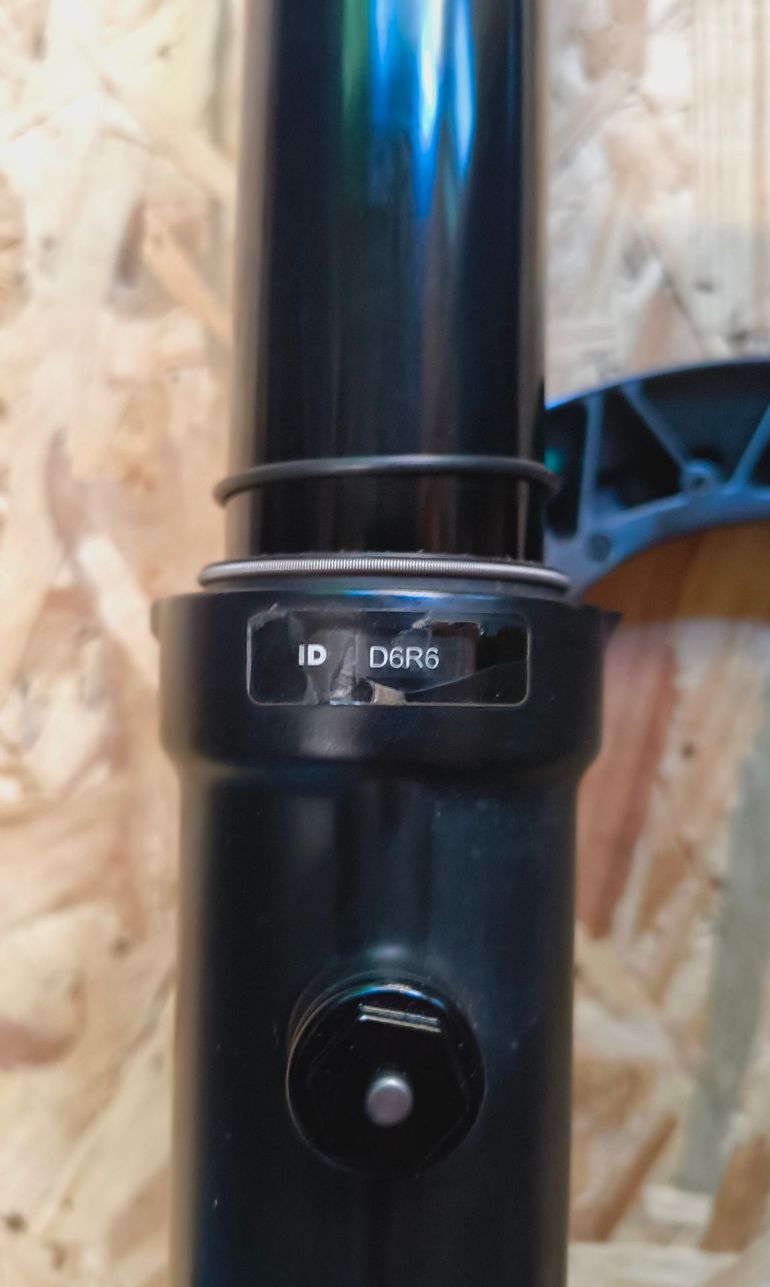 Used Fox 40 Performance Fork 2021 bike — image 4 of 4