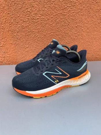 Used New Balance Fresh Foam X 880v12 bike — image 3 of 11