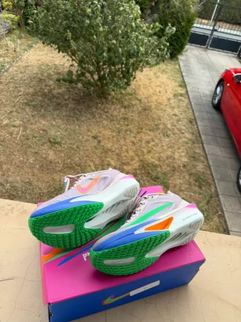 Used Nike Zoom Fly 6 Eliud Kipchoge bike — image 2 of 6