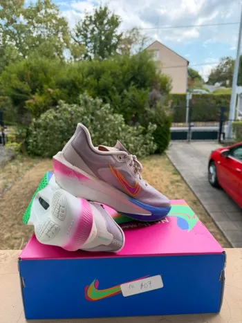 Used Nike Zoom Fly 6 Eliud Kipchoge bike — image 5 of 6