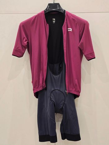 Used Finisseur Kit Cycling Clothing