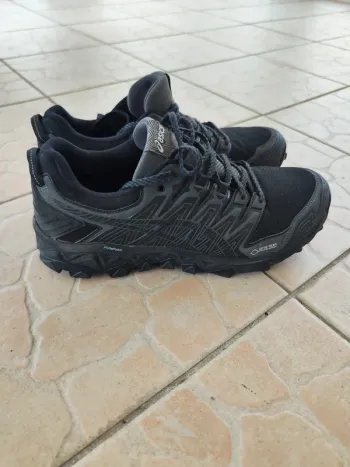 Asics Trabuco 7 Running Shoes d'occasion