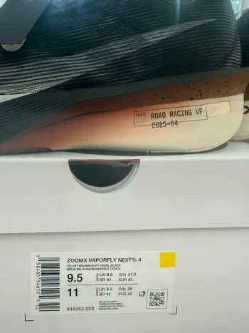 Nike Vaporfly 4 bike usato — immagine 7 di 8