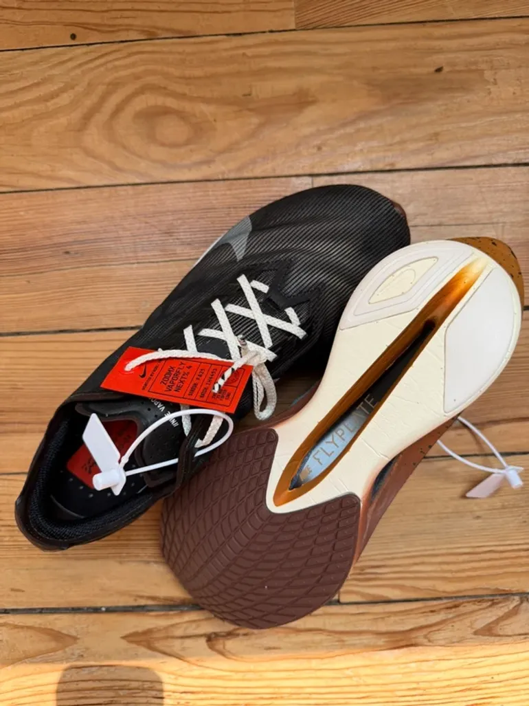 Nike Vaporfly 4 bike usato — immagine 3 di 8