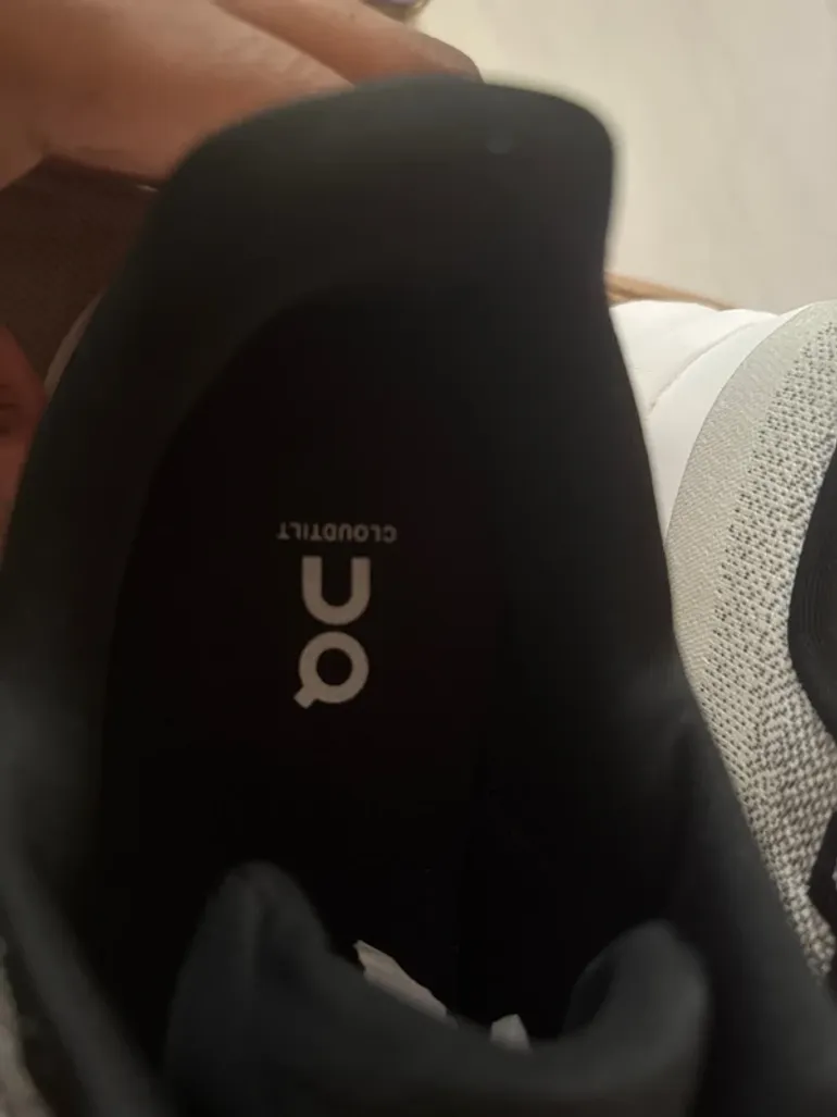 Gebrauchtes On Running On Cloue Running Shoes bike — Bild 5 von 7