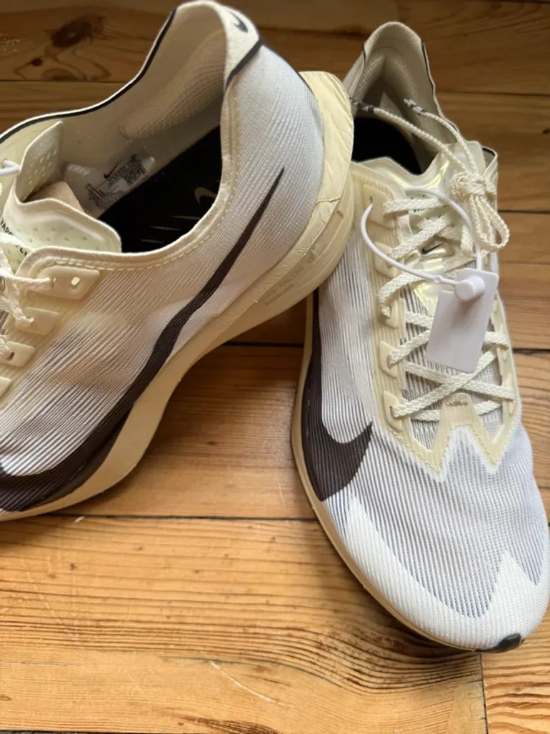 Brugt Nike Vaporfly 4 bike — billede 2 af 6