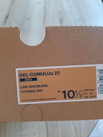 Used Asics Gel-Cumulus bike — image 3 of 4