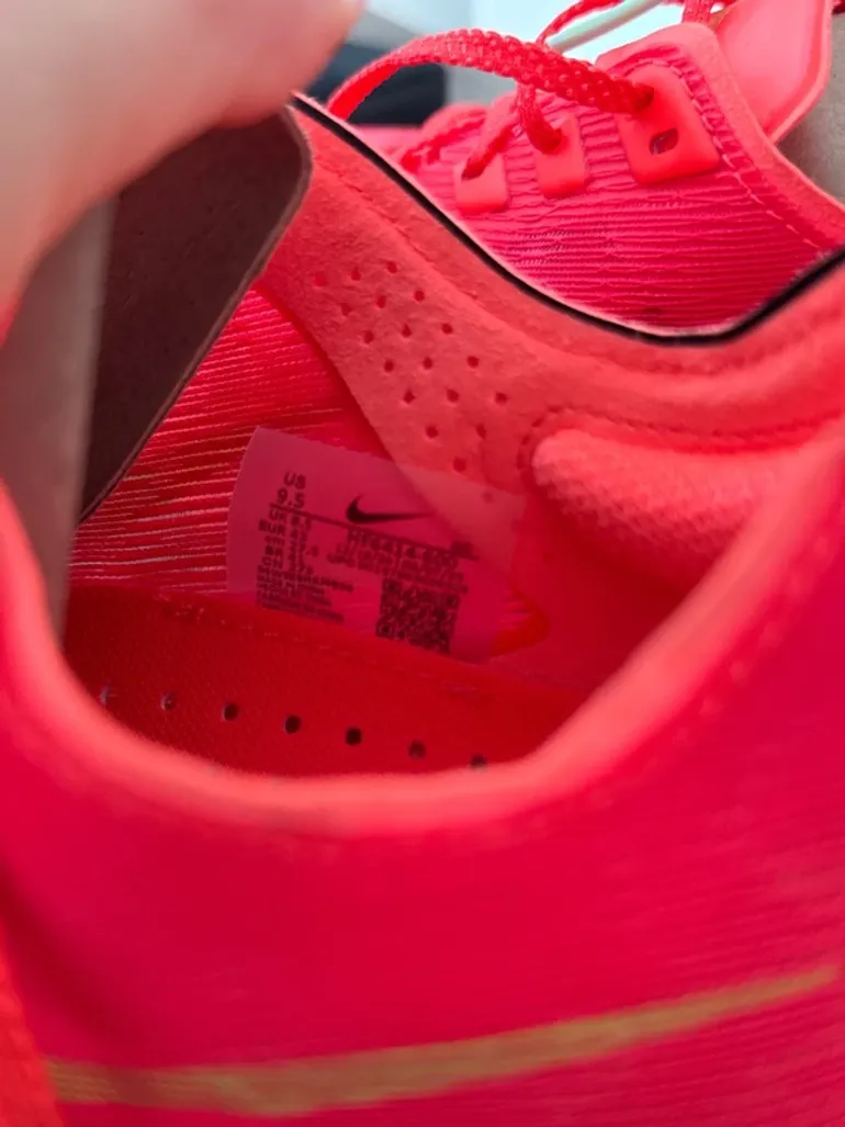Nike Vaporfly 4 bike usato — immagine 6 di 6