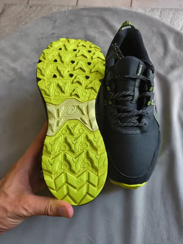 Gebrauchtes Asics Gel Venture 9 bike — Bild 3 von 4