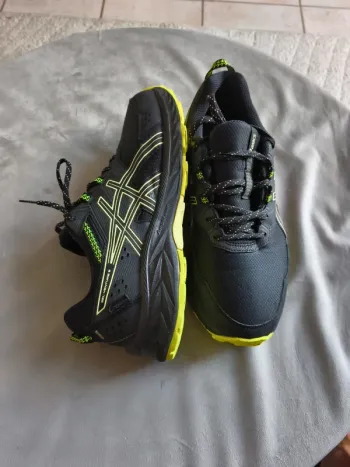 Gebrauchtes Asics Gel Venture 9 bike — Bild 2 von 4