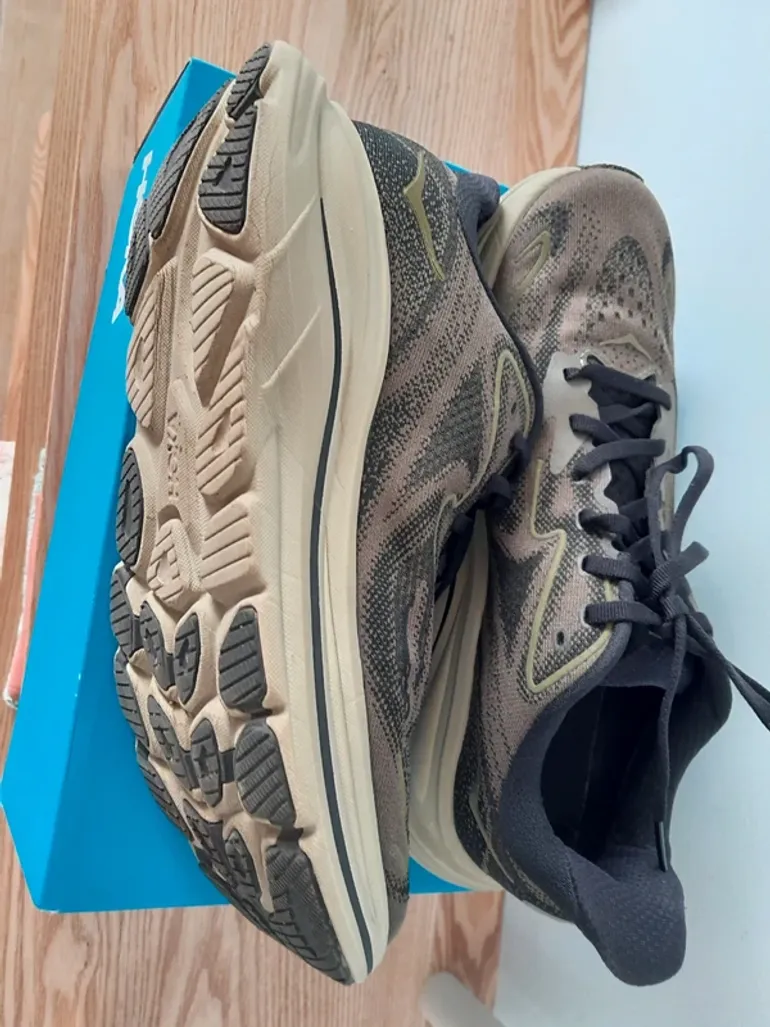 Used Hoka Clifton 10 bike — image 5 of 11