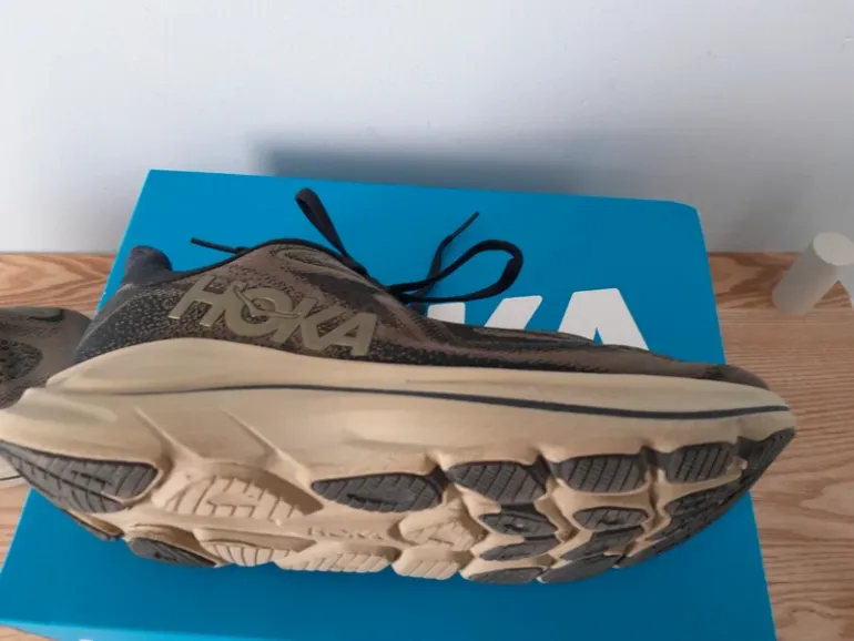 Used Hoka Clifton 10 bike — image 10 of 11