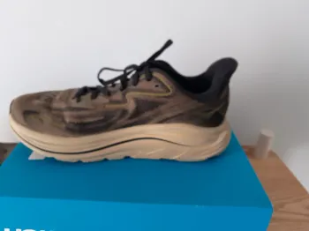 Used Hoka Clifton 10 bike — image 7 of 11