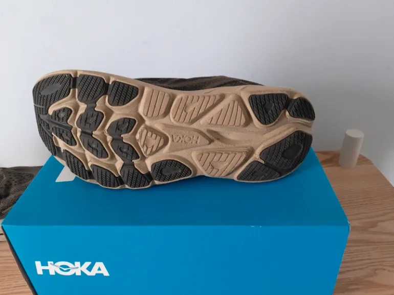 Used Hoka Clifton 10 bike — image 9 of 11