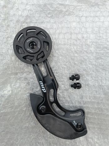 Used Mrp MXG 30-32t Bashguard/Chain Guide Drivetrain & Pedals