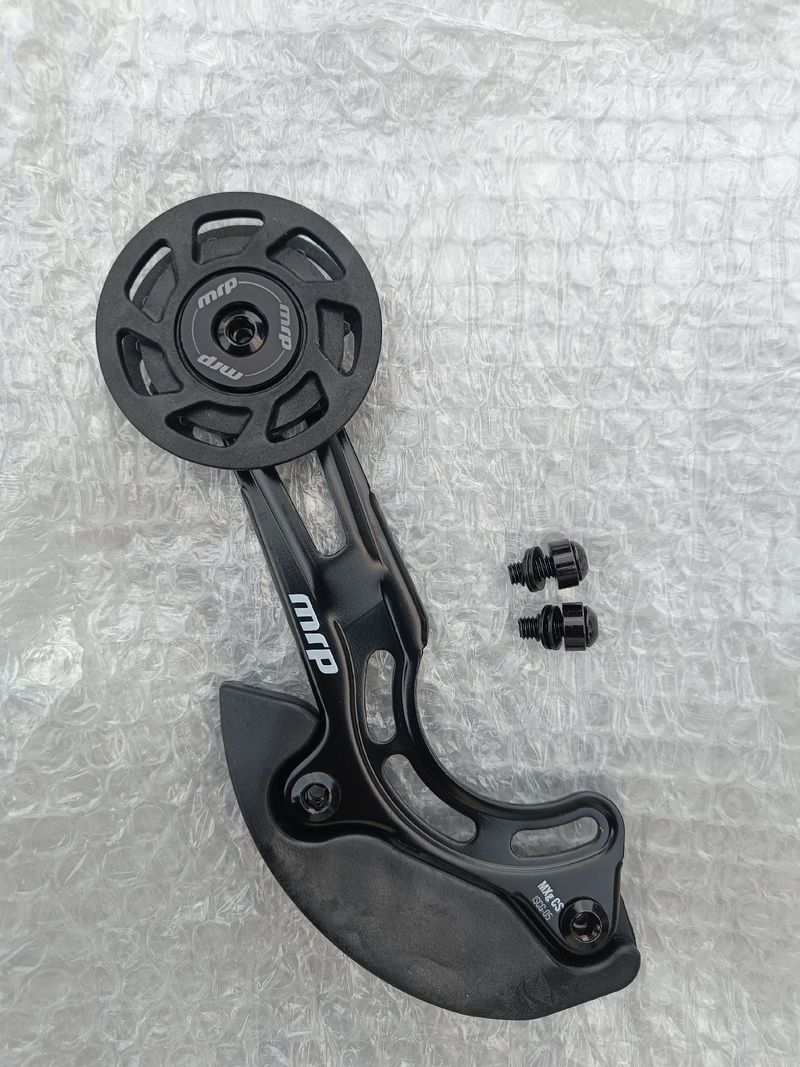 Mrp MXG 30-32t Bashguard/Chain Guide Drivetrain & Pedals d'occasion