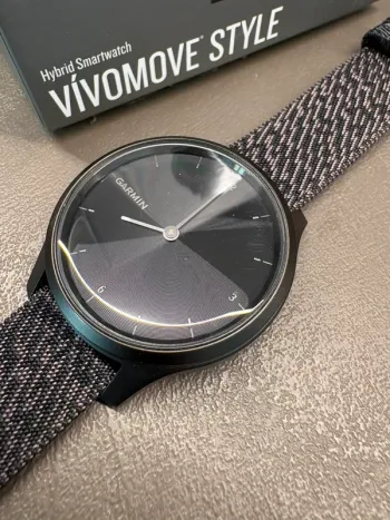 Gebrauchtes Garmin Vivomove Style bike — Bild 2 von 5