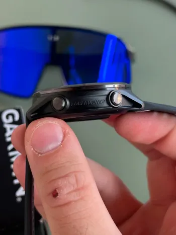 Used Garmin Forerunner 570 bike — image 3 of 7