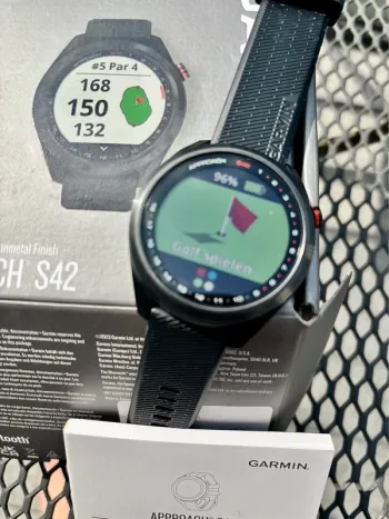 Used Garmin Approach S42 bike — image 2 of 8