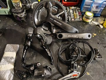 Käytetty Shimano 105 R7100 12-speed Mechanical Groupset 2026 Groupset