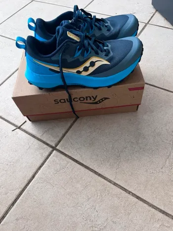 Saucony Peregrine 14 Running Shoes usato