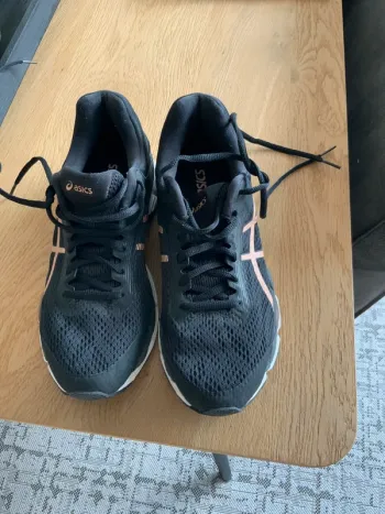 Used Asics Laufschuhe Running Shoes