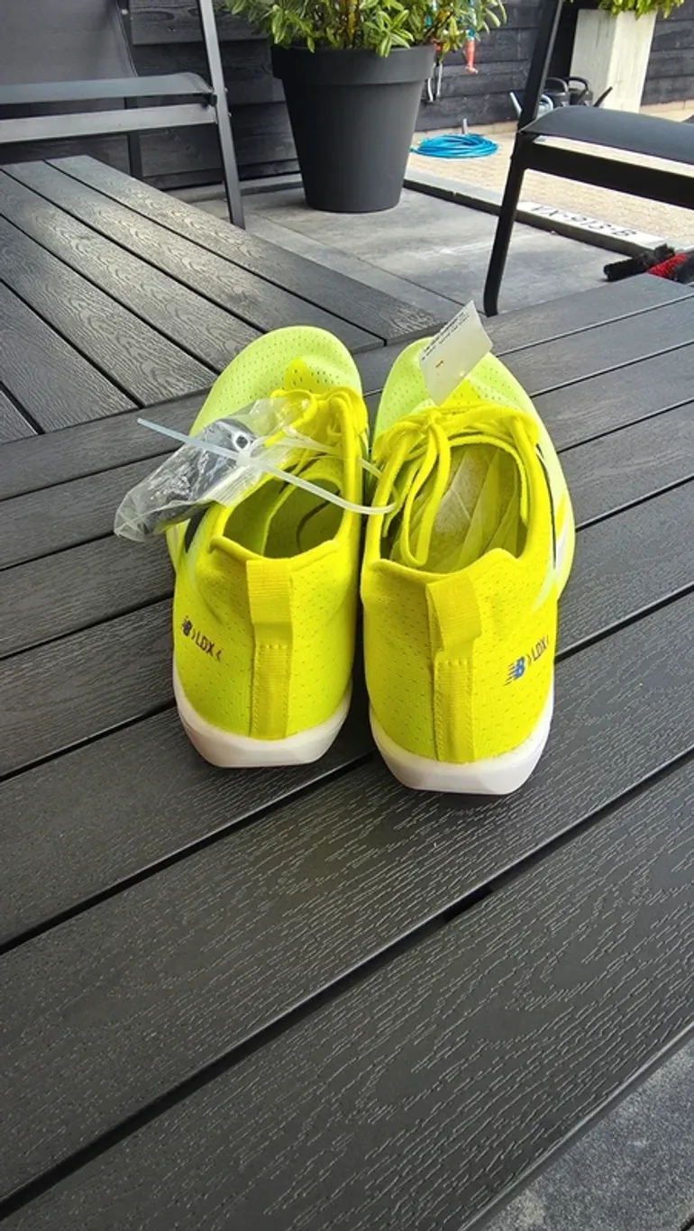 Used New Balance FuelCell Spikes bike — image 3 of 5