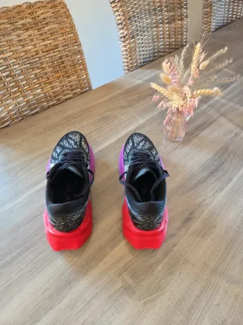 Brugt Asics Novablast bike — billede 4 af 5