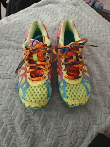 Asics Gel-Noosa Tri 9 Running Shoes usato
