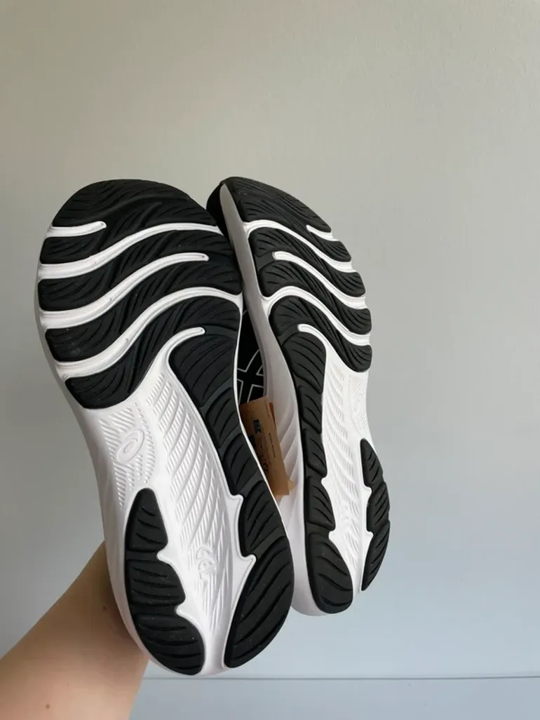 Asics Gel Contend 9 bike d'occasion — image 6 sur 6