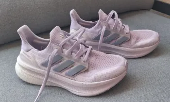 Tweedehands Adidas Ultraboost 5 bike — afbeelding 3 van 4
