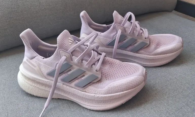 Tweedehands Adidas Ultraboost 5 bike — afbeelding 3 van 4