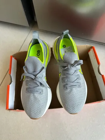 Nike React Infinity Run FK bike d'occasion — image 2 sur 3