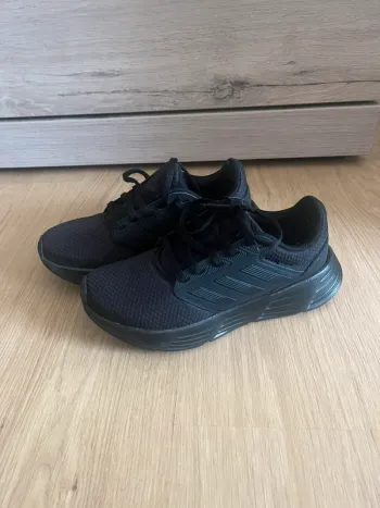 Adidas Galaxy Running Shoes d'occasion