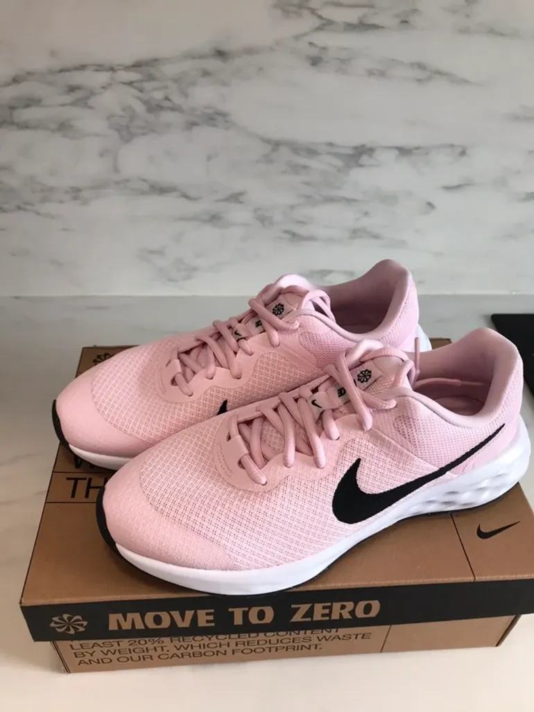 Brugt White Nike Running Shoes bike — billede 3 af 6