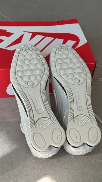 Used Nike Shox Z bike — image 4 of 8