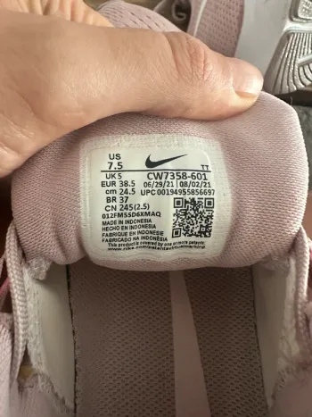 Used Pegasus Air Zoom 38 Running Shoes