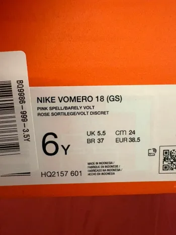 Nike Vomero 18 bike usato — immagine 18 di 18