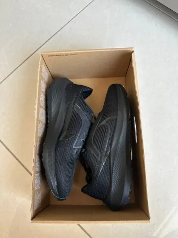 Pegasus Nike Air Zoom 40 bike d'occasion — image 7 sur 7
