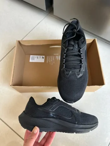 Käytetty Pegasus Nike Air Zoom 40 Running Shoes