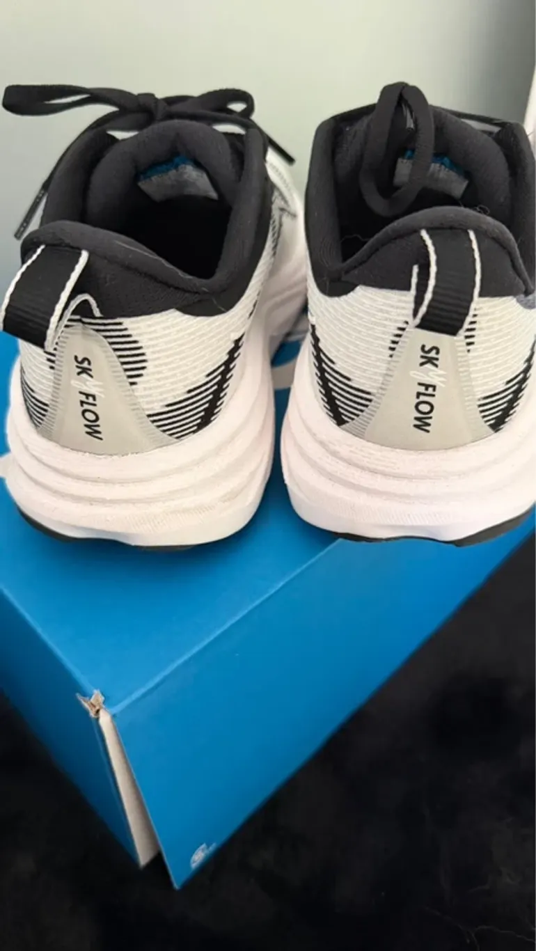 Hoka Running Shoes bike de segunda mano — imagen 4 de 6