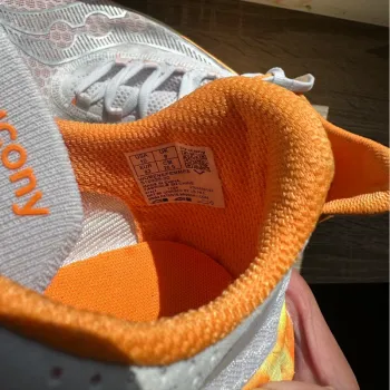 Saucony Endorphin Pro 4 bike d'occasion — image 7 sur 7