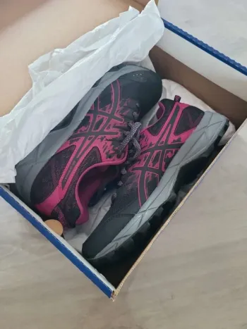 Käytetty Asics Gel-Sonoma 3 bike — kuva 2 / 15